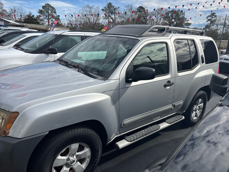 Nissan Xterra X 2WD 2011