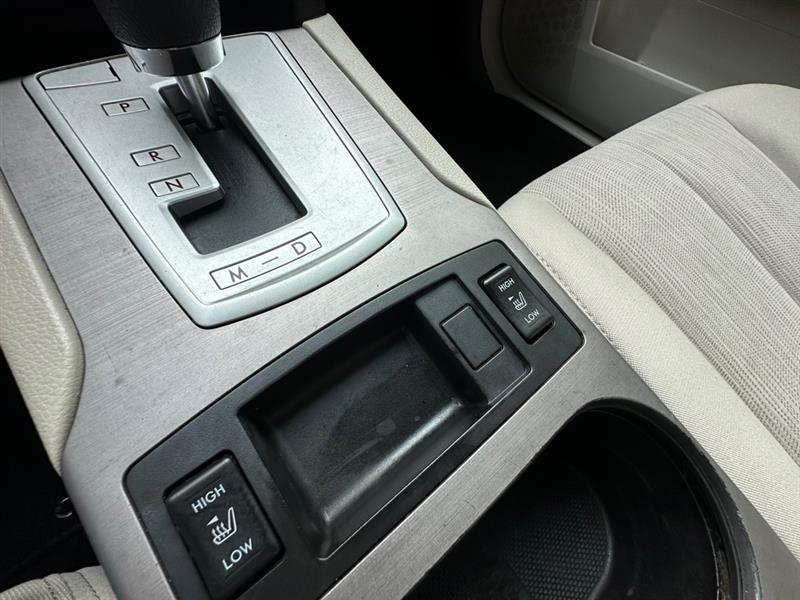 Subaru Outback 2.5i Premium 2013