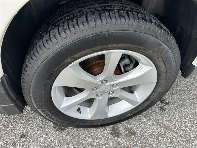 Subaru Outback 2.5i Premium 2013