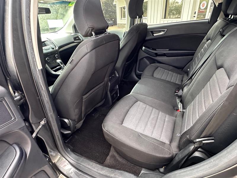 Ford Edge SE FWD 2018