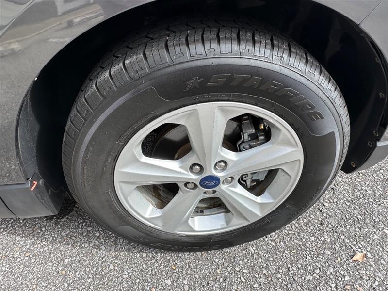 Ford Edge SE FWD 2018