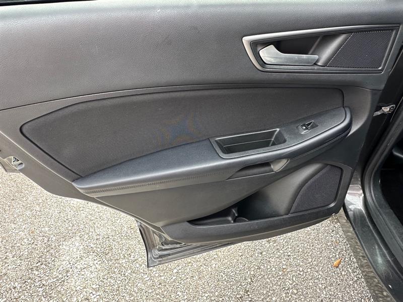 Ford Edge SE FWD 2018