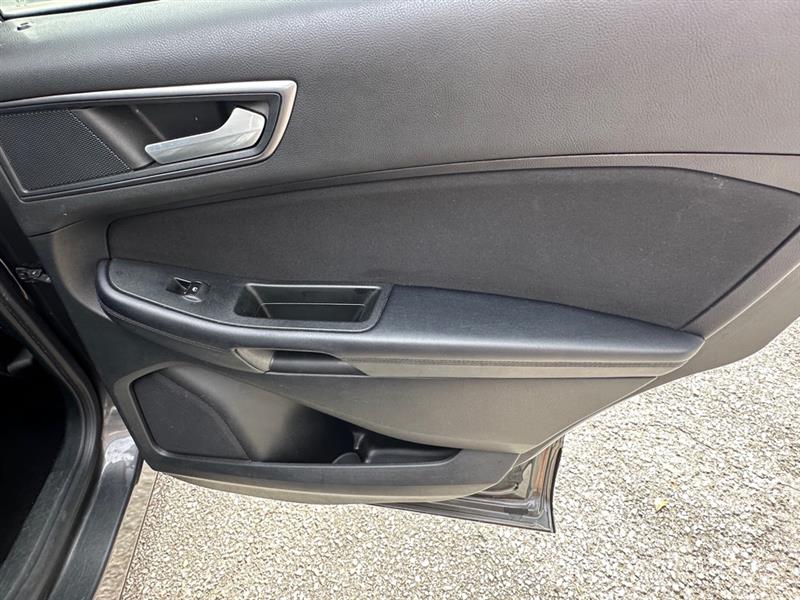 Ford Edge SE FWD 2018