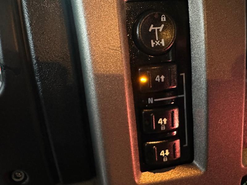 HUMMER H2 Sport Utility 2004