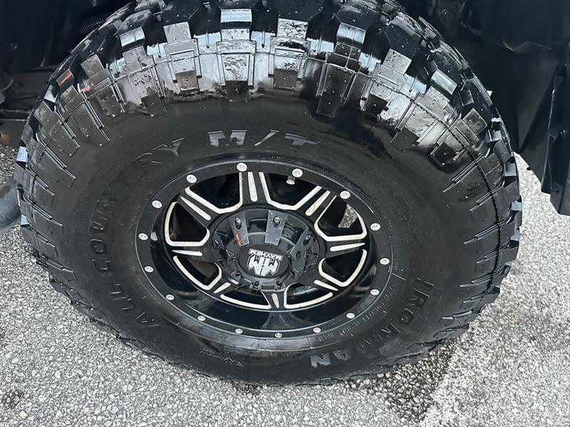 HUMMER H2 Sport Utility 2004