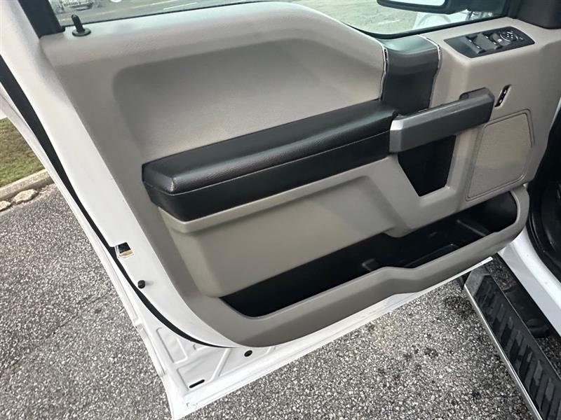 Ford F-150 XL SuperCrew 6.5-ft. Bed 4WD 2017