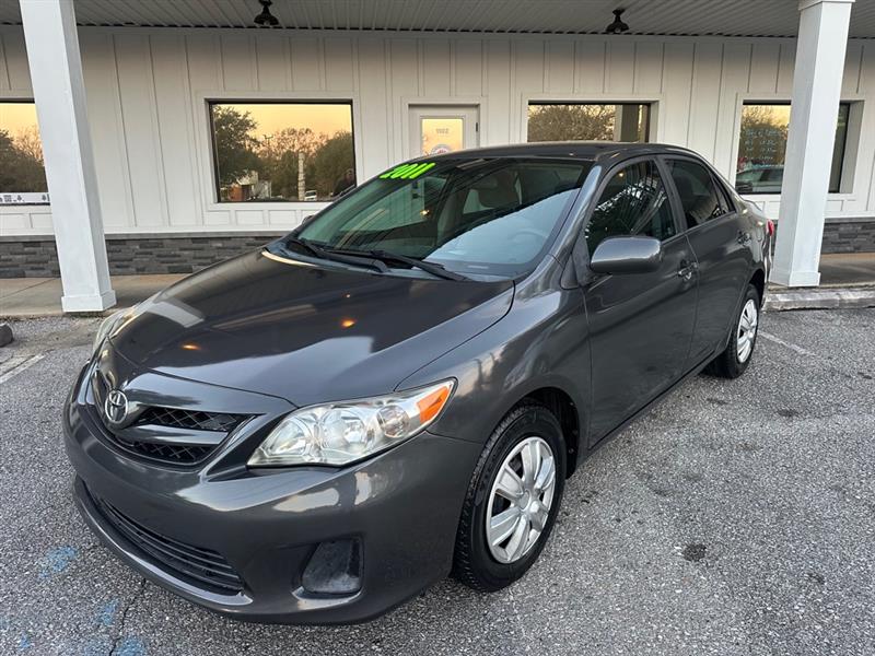 Toyota Corolla Base 4-Speed AT 2011