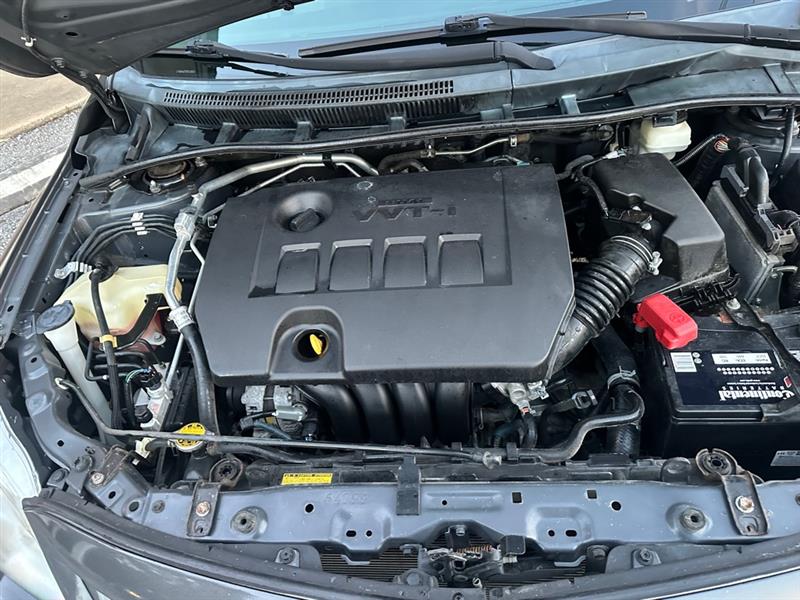 Toyota Corolla Base 4-Speed AT 2011