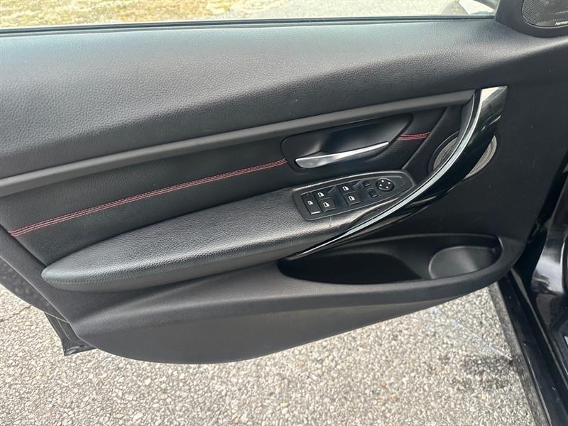 BMW 3-Series 328i Sedan 2013