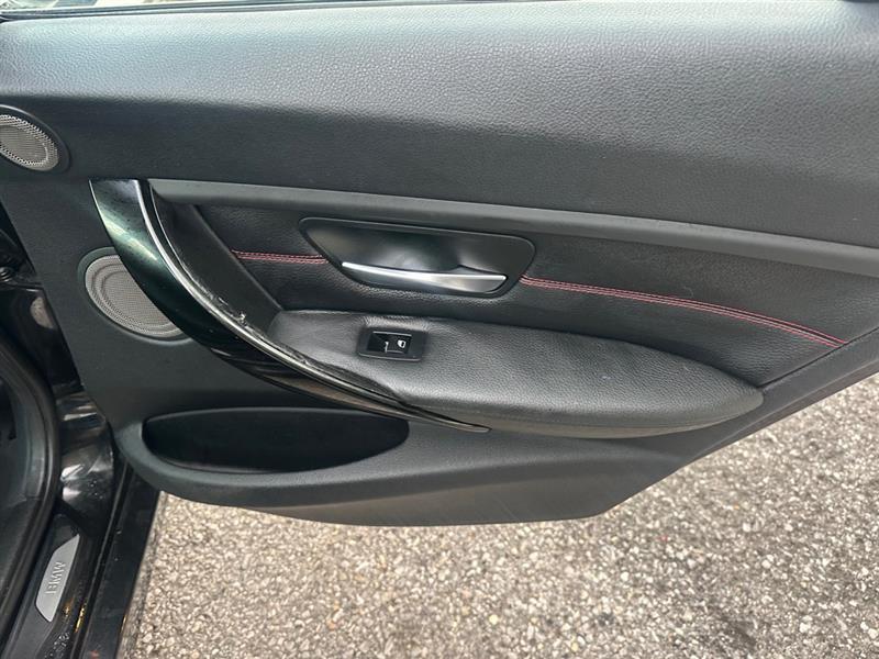 BMW 3-Series 328i Sedan 2013