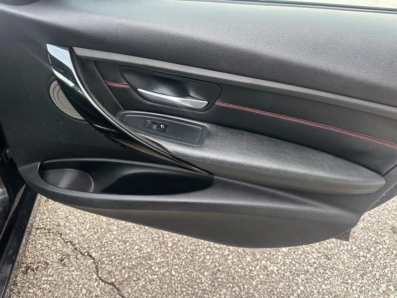 BMW 3-Series 328i Sedan 2013