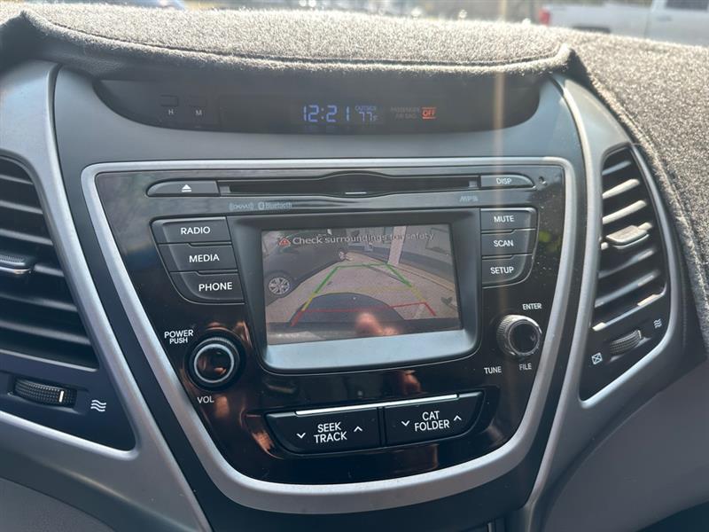 Hyundai Elantra SE 4D Sedan 2015