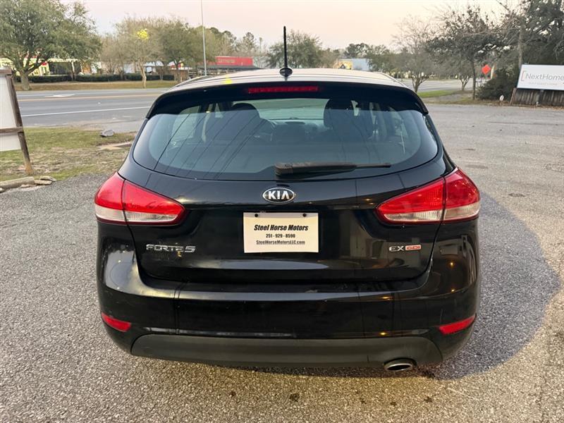 Kia Forte 5-Door EX 2016