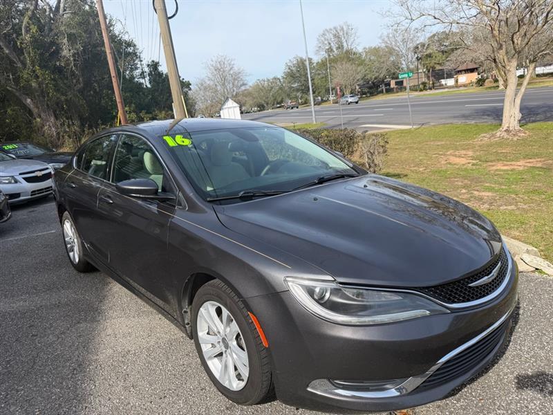 2016 Chrysler 200 Limited