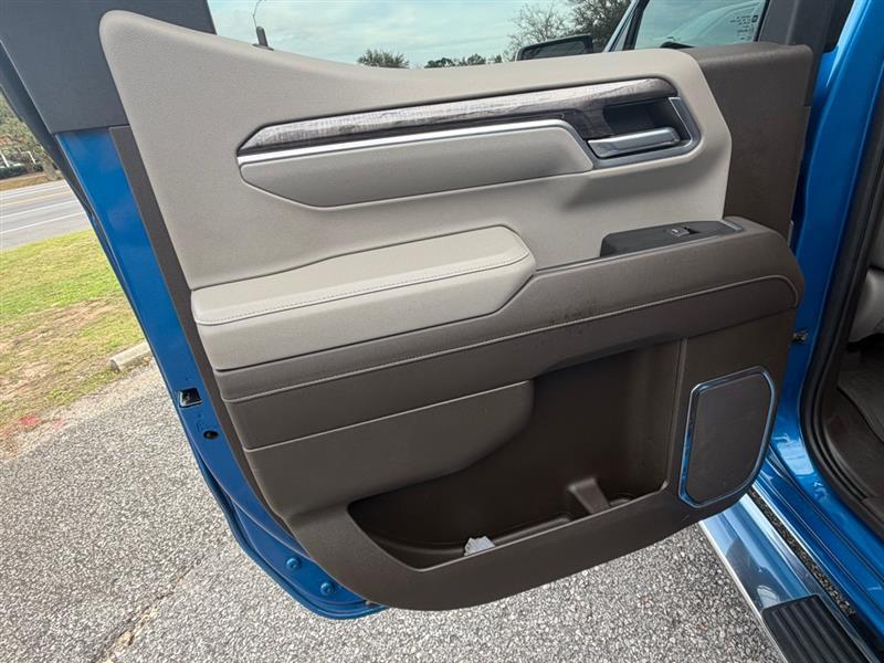 Chevrolet Silverado 1500 LTZ Crew Cab 4WD 2022