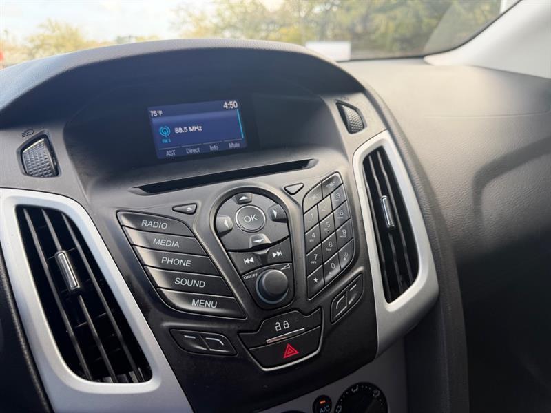 Ford Focus SE Hatch 2014