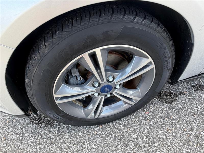 Ford Focus SE Hatch 2014