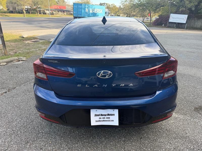 Hyundai Elantra Limited 2019