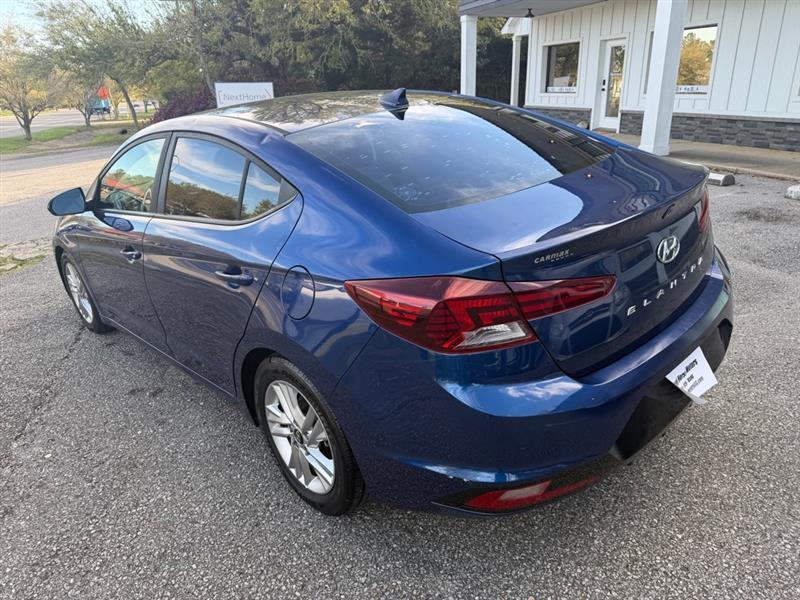 Hyundai Elantra Limited 2019