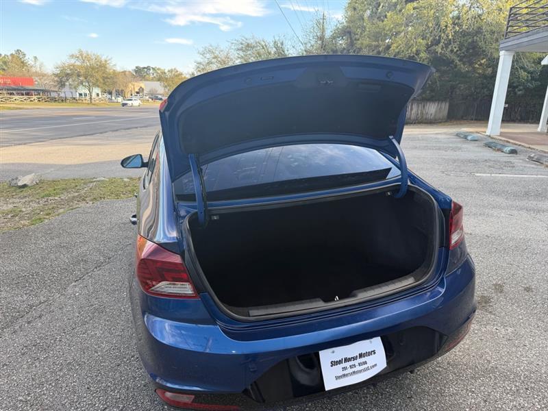 Hyundai Elantra Limited 2019