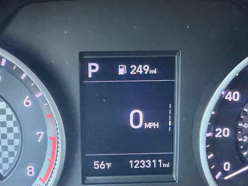 Hyundai Elantra Limited 2019