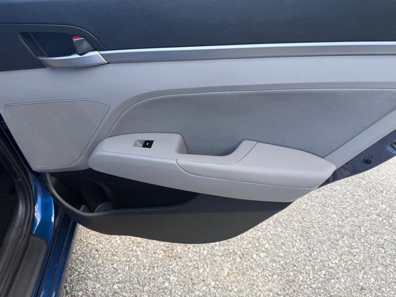 Hyundai Elantra Limited 2019