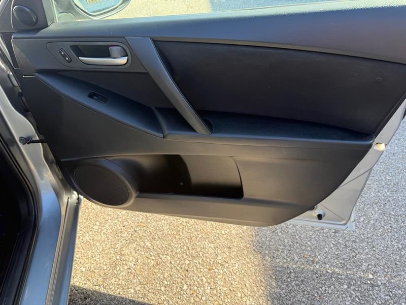 Mazda MAZDA3 i SV 4-Door 2010