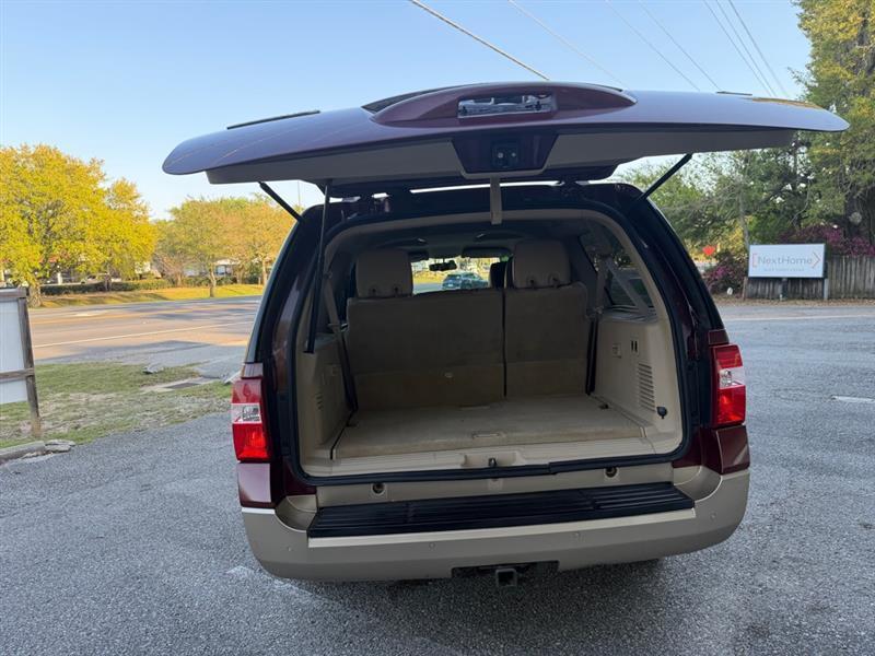 Ford Expedition EL XLT 2WD 2012