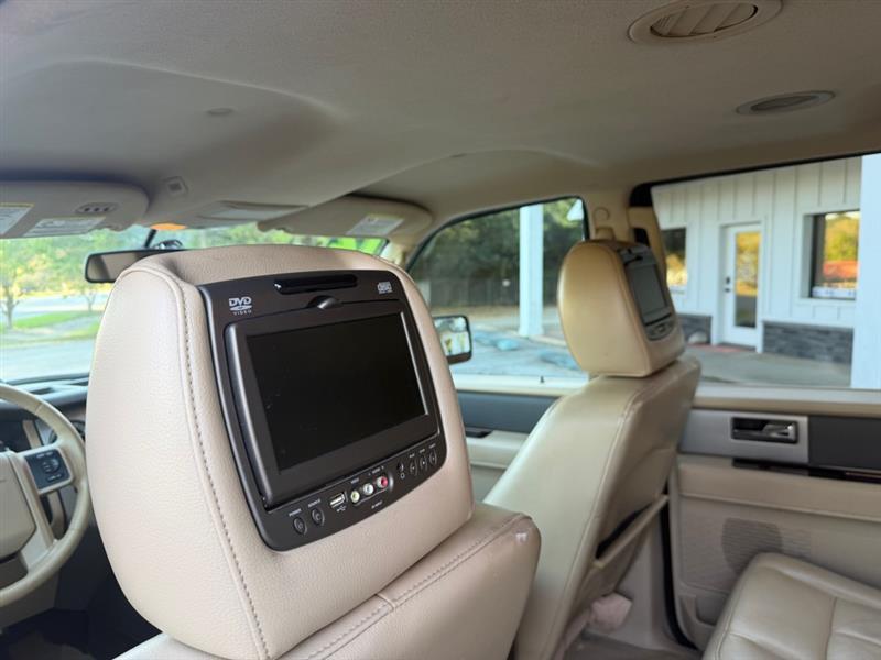 Ford Expedition EL XLT 2WD 2012