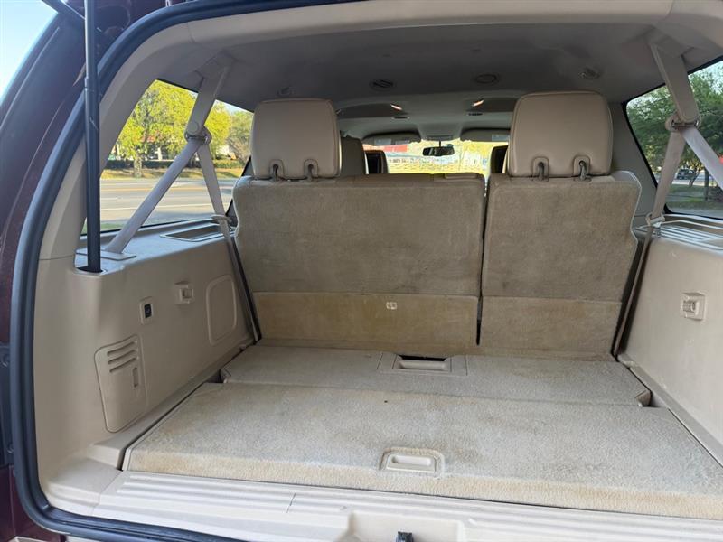 Ford Expedition EL XLT 2WD 2012