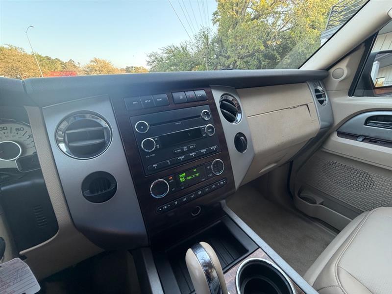 Ford Expedition EL XLT 2WD 2012