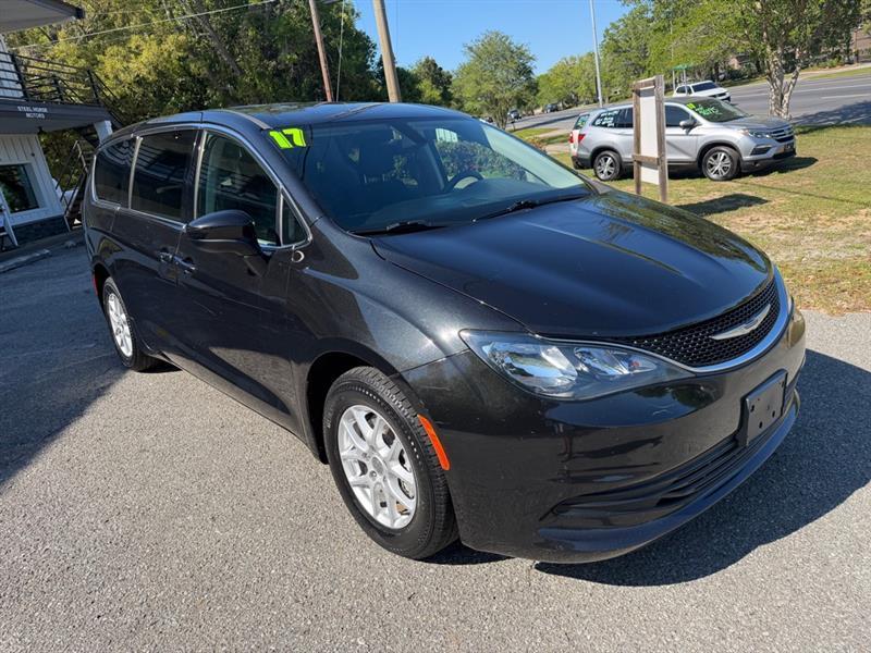 Chrysler Pacifica Touring 2017