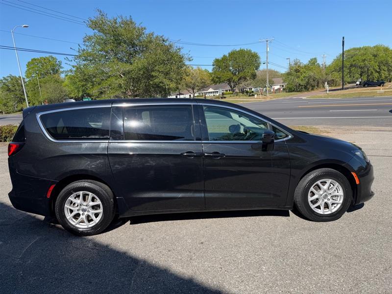 Chrysler Pacifica Touring 2017
