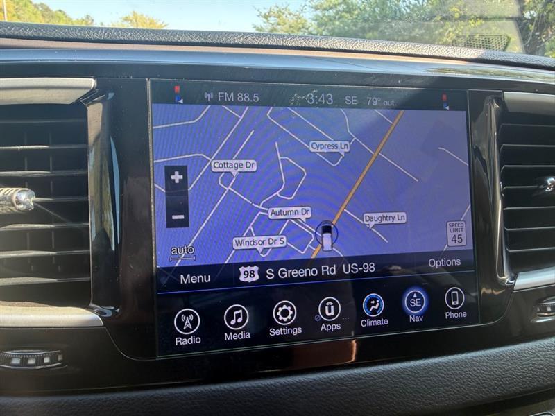 Chrysler Pacifica Touring 2017