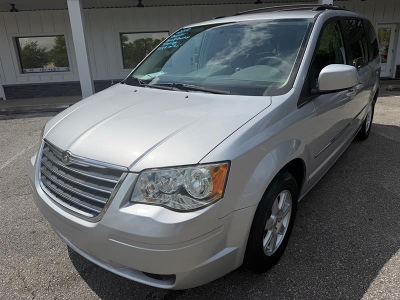Chrysler Town & Country Touring 2010