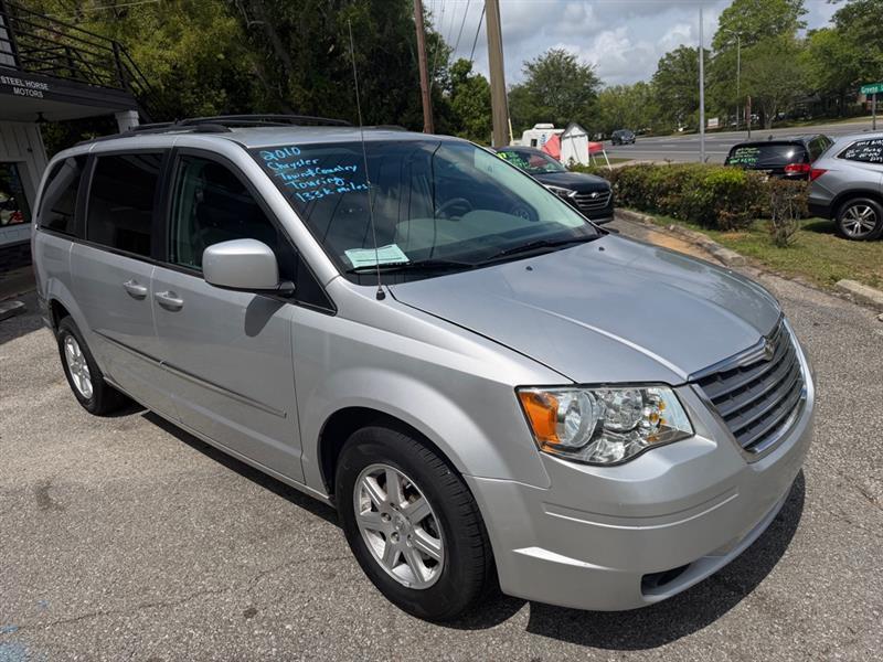 Chrysler Town & Country Touring 2010