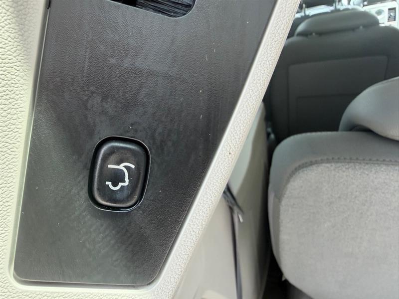 Chrysler Town & Country Touring 2010