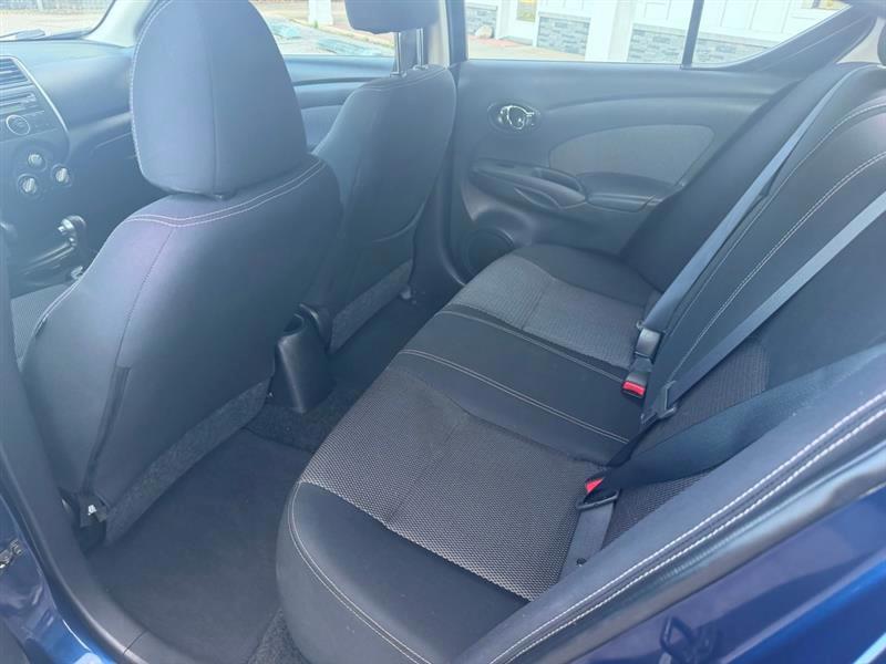 Nissan Versa 1.6 S 5M 2014