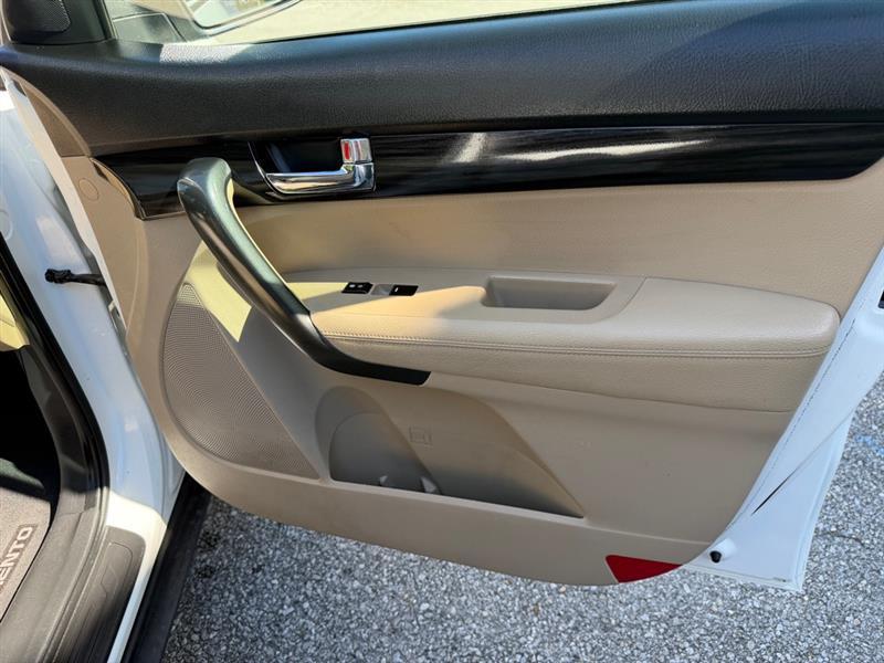 Kia Sorento LX 2WD 2012