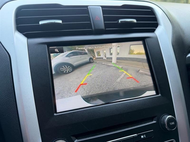 Ford Fusion SE 2016