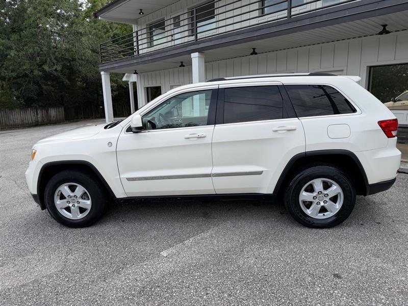 Jeep Grand Cherokee Laredo 4WD 2012