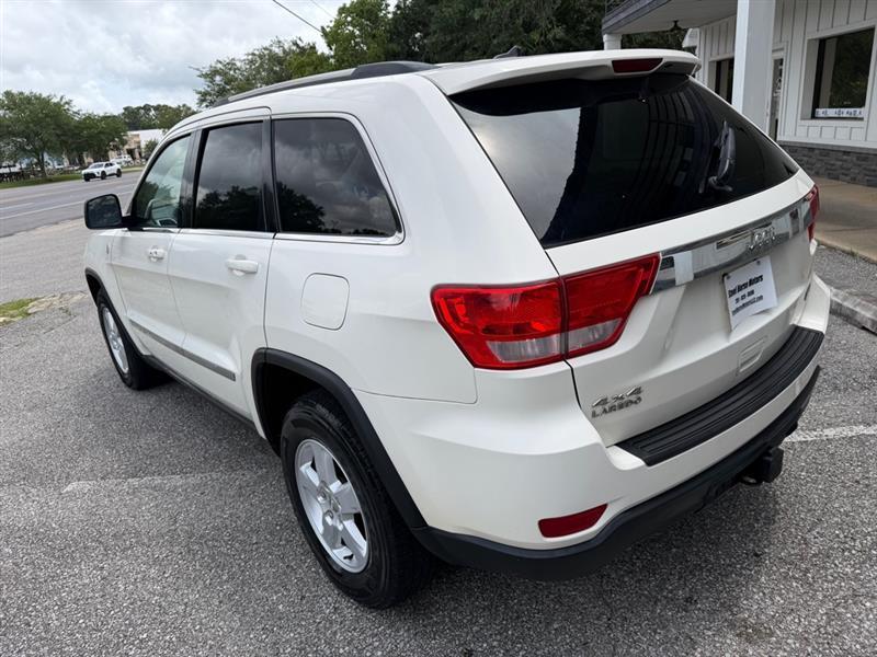 Jeep Grand Cherokee Laredo 4WD 2012