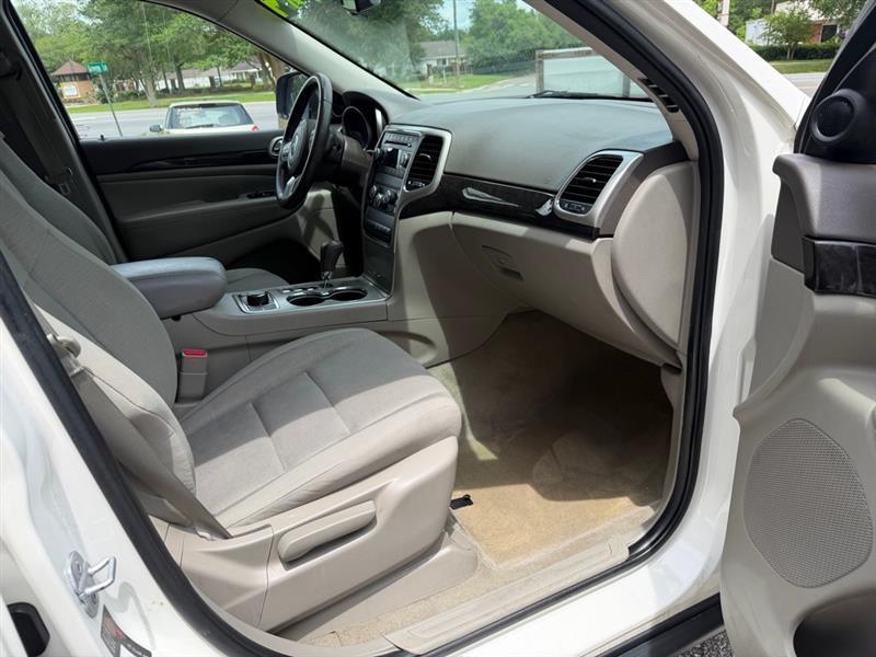 Jeep Grand Cherokee Laredo 4WD 2012