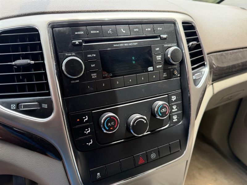 Jeep Grand Cherokee Laredo 4WD 2012
