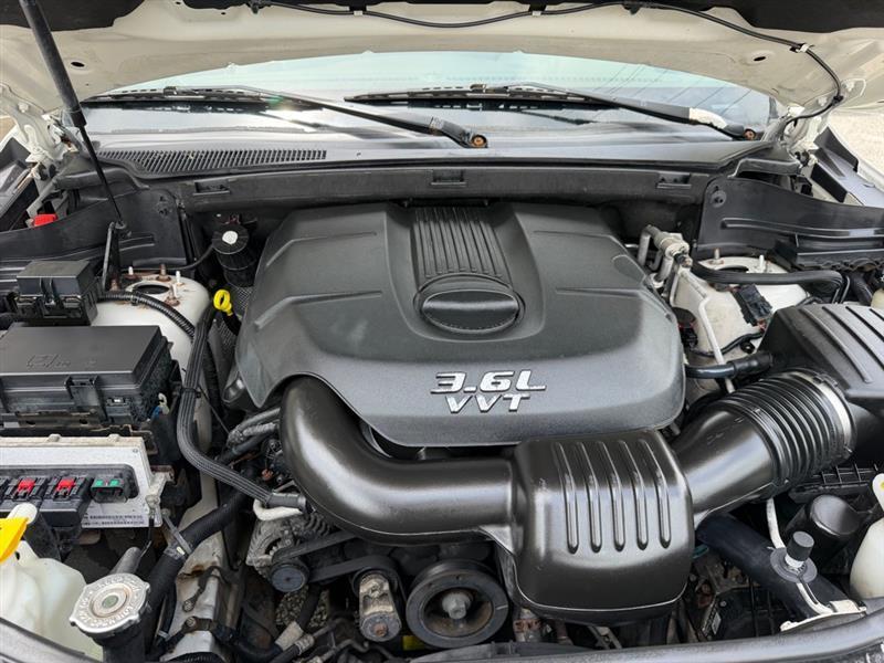 Jeep Grand Cherokee Laredo 4WD 2012