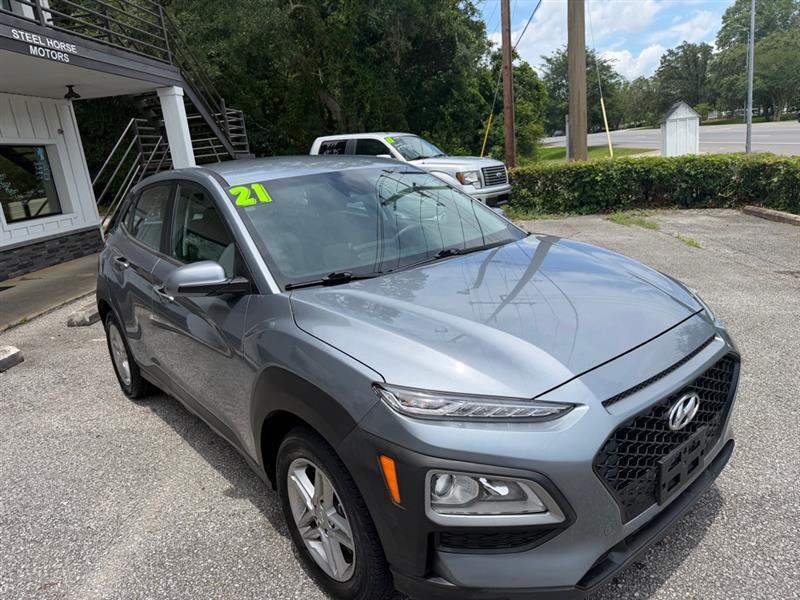 Hyundai Kona SE AWD 2021