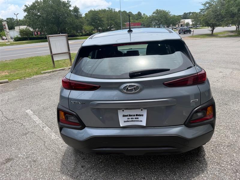 Hyundai Kona SE AWD 2021