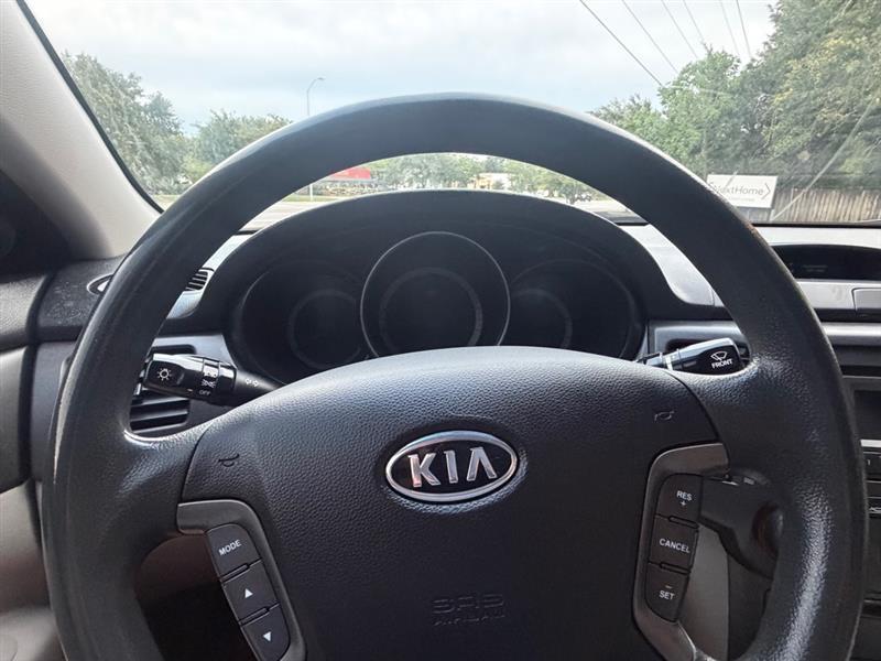Kia Optima LX 2009