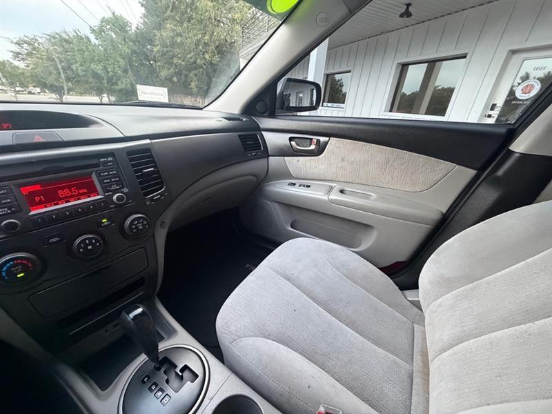 Kia Optima LX 2009