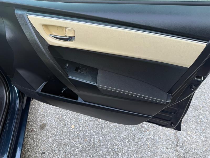 Toyota Corolla L CVT 2019